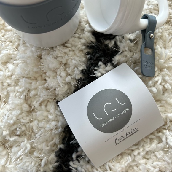 Travel on the Go Tumbler - Picture 3 of 8